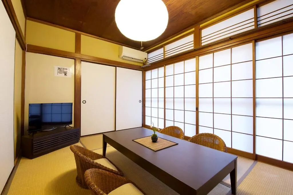 鎌倉一丁目貸家 Apartment Tokyo 0*,  Japan